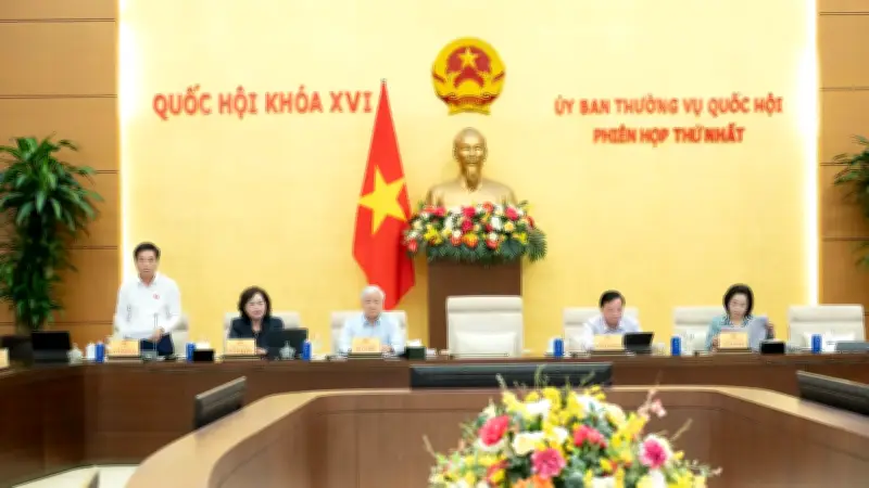 Ủy ban Thường vụ Quốc hội chỉ rõ tình trạng chậm, nợ văn bản hướng dẫn luật năm 2025