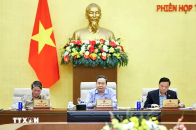 Ủy ban Thường vụ Quốc hội thảo luận giám sát 2027 và chuẩn bị kỳ họp đầu tiên Quốc hội khóa XVI