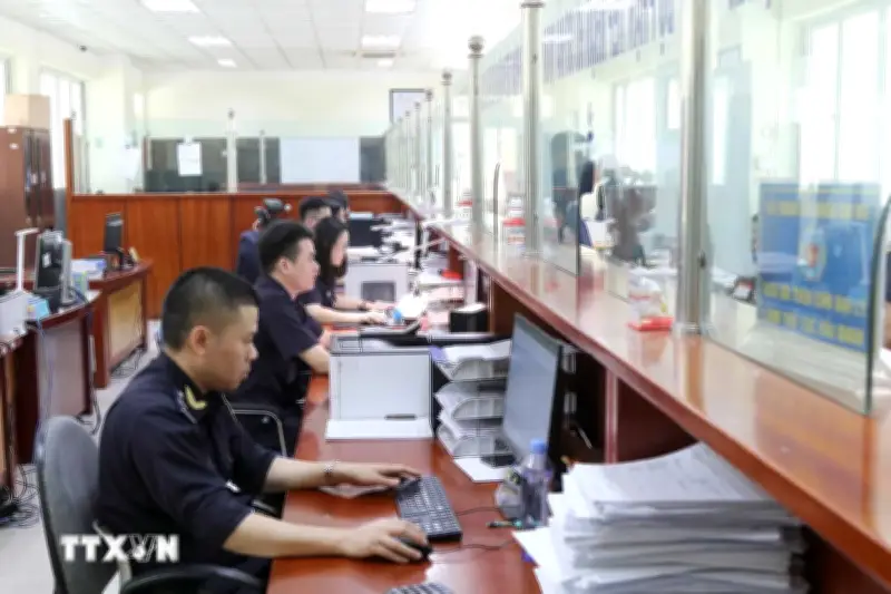 Đẩy mạnh đơn giản hóa thủ tục hải quan trong lĩnh vực ô tô