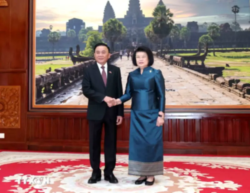 Ủy viên Bộ Chính trị Trần Cẩm Tú hội kiến Chủ tịch Quốc hội Campuchia