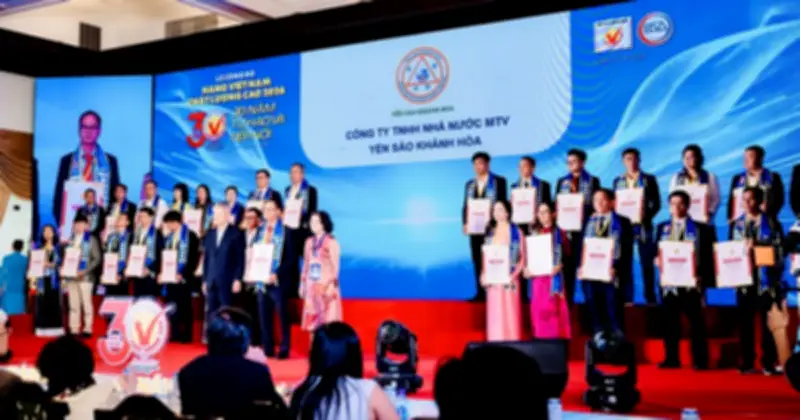 Yến Sào Khánh Hòa Được Vinh Danh Lần Thứ 17 Liên Tiếp Tại Hàng Việt Nam Chất Lượng Cao