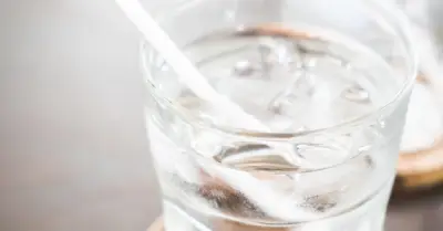 4 điều cấm kỵ khi uống nước lạnh trong ngày nắng nóng gay gắt