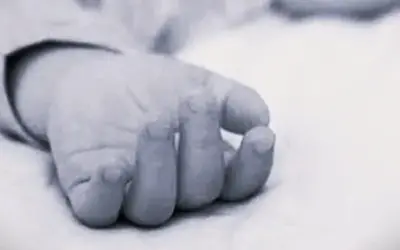 Bé gái 2 tuổi tử vong thương tâm vì bị bỏ quên trên ô tô: Cảnh báo từ chuyên gia y tế