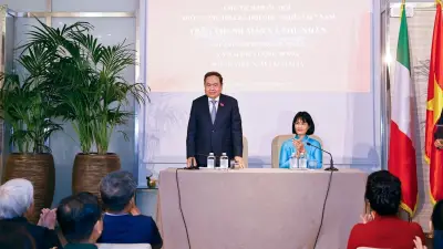 Chủ tịch Quốc hội Trần Thanh Mẫn gặp gỡ cộng đồng người Việt tại Italia, nhấn mạnh chính sách thu hút nhân tài