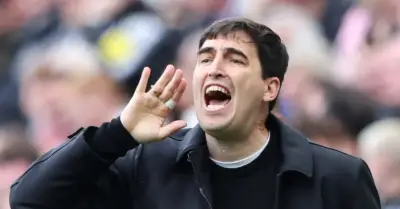 Chelsea Sa Thải HLV Rosenior Sau 4 Tháng, Iraola Từ Chối Ghế Nóng