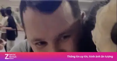 Chàng trai Mỹ bay đến TP.HCM gặp bạn gái, khoảnh khắc vỡ òa cảm xúc