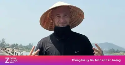 Chàng trai Nga đối mặt biến cố sức khỏe trên hành trình đi bộ 1.300 km từ Nha Trang ra Hà Nội