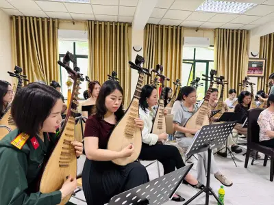 Chương trình 'Đoàn viên' kết hợp đàn tỳ bà với rock và nhạc điện tử