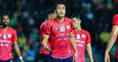 CLB CAHN chính thức gia hạn hợp đồng với trung vệ Bùi Hoàng Việt Anh đến năm 2028