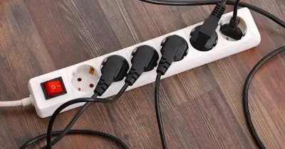 Cảnh báo nguy cơ cháy nổ từ ổ cắm nối dài: 4 lưu ý an toàn gia đình cần nhớ
