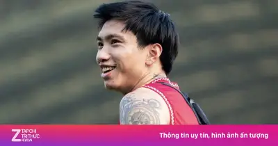 Cánh tay xăm kín của Đoàn Văn Hậu gây chú ý trên sân tập CLB Công an Hà Nội