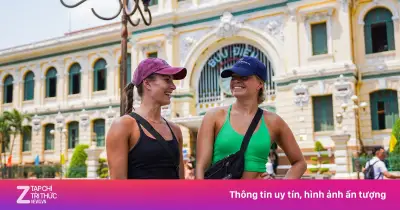 Du khách quốc tế 'sống sót' thế nào ở TP.HCM giữa mùa nắng nóng trên 40 độ C?