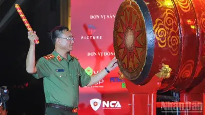 Gala 'Tổ quốc bình yên' mở màn kỷ niệm 80 năm An ninh nhân dân