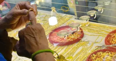 Giá vàng hôm nay suy yếu do chốt lời và căng thẳng Mỹ - Iran