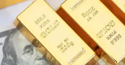 Giá Vàng Thế Giới Lao Dốc Gần 100 USD/Ounce, Sát Ngưỡng 4.700 USD