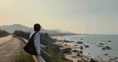 Hà Tĩnh - Viên Ngọc Biển Tỉnh Thức: Bí Kíp Khám Phá Bờ Cát Hoang Sơ Và Ẩm Thực Đậm Đà