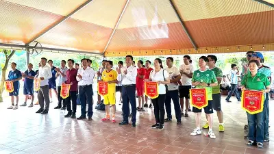 Hội Thao Nông Dân Đồng Tháp: Hơn 80 VĐV Thi Đấu Bóng Đá Mini Và Cờ Tướng