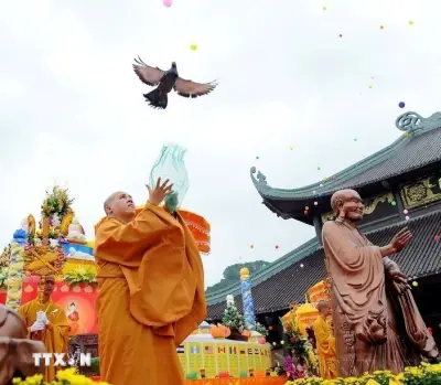 Hướng dẫn tổ chức Đại lễ Phật đản 2026: Phát lịch và quy định mới