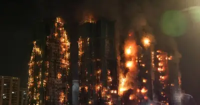 Hồng Kông Mở Cửa Chung Cư Wang Fuk Sau Hỏa Hoạn, 6.000 Cư Dân Quay Về Thu Dọn