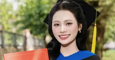Hoa hậu Đinh Như Phương tốt nghiệp thạc sĩ, tiết lộ ước mơ trở thành giảng viên