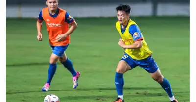 Đội tuyển Việt Nam đối mặt áp lực lớn, HLV Kim Sang-sik cần lực lượng dự phòng chất lượng