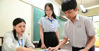 Điểm chuẩn lớp 10 TPHCM biến động mạnh: Trường Gia Định giảm sâu, Trần Đại Nghĩa tăng vọt