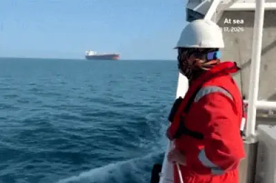 Iran Tái Đóng Cửa Eo Biển Hormuz, Đáp Trả Mỹ Vi Phạm Thỏa Thuận Ngừng Bắn