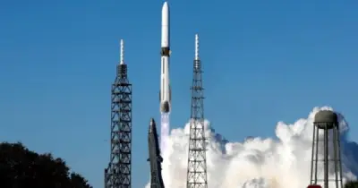 Jeff Bezos và Elon Musk: Cuộc đua không gian giữa 'Rùa' và 'Thỏ'