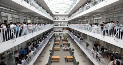 Kỳ Thi Đánh Giá Năng Lực ĐH Quốc Gia TP.HCM: Đề Dài, Thử Thách Kiến Thức Rộng