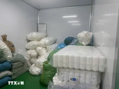 Kiểm tra cơ sở sản xuất kem trộn 3 không, bán 500 đơn mỗi ngày