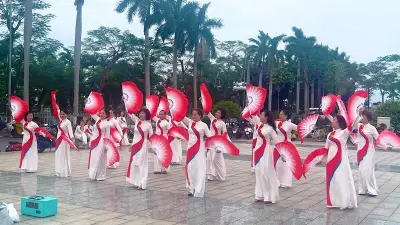 Lễ hội Hoa phượng đỏ Hải Phòng 2025: Quảng bá ẩm thực, văn hóa và du lịch