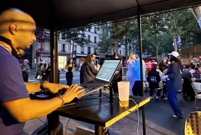 Listening Bar: Khi thưởng thức âm nhạc trở thành nghi thức văn hóa thời đại số