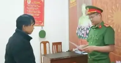 Lâm Đồng: Khởi tố hai thanh niên giả danh công an để cướp tài sản
