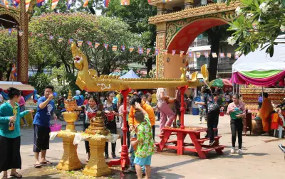 Lãnh đạo Việt Nam gửi thư chúc mừng Tết cổ truyền của Lào và Campuchia