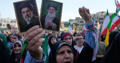 Lãnh tụ tối cao Iran thách thức Mỹ, tuyên bố kiểm soát eo biển Hormuz