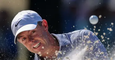 McIlroy Bị Siết Chặt Tại The Masters 2026: Lợi Thế 6 Gậy Tan Biến, Cuộc Đua Nghẹt Thở