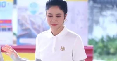 Mái Ấm Gia Đình Việt Tập 182: Nghệ Sĩ Xúc Động Trước Câu Chuyện Bà Cháu Nghèo Vượt Khó