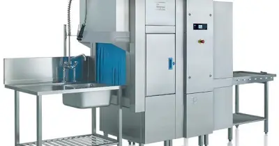Máy Rửa Bát Công Nghiệp: Trợ Thủ Quyết Định Hiệu Suất Bếp Nhà Hàng
