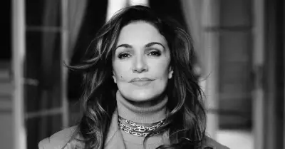 Nữ diễn viên Pháp Nadia Farès qua đời sau tai nạn hồ bơi, để lại niềm tiếc thương sâu sắc