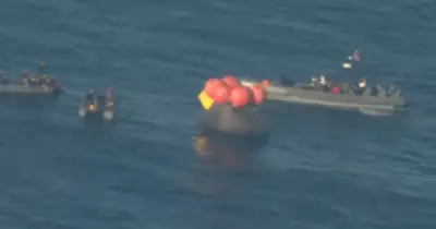 NASA và Hải quân Mỹ thực hiện quy trình cứu hộ phức tạp cho phi hành đoàn Artemis II sau hạ cánh