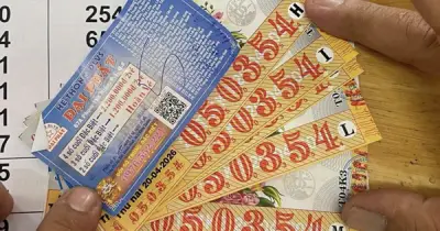 Người đàn ông may mắn trúng 10 tỷ đồng vé số Cà Mau tại TP.HCM