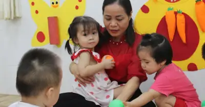 Ngân hàng Thế giới cảnh báo 'hình phạt làm mẹ' và giải pháp cho giáo dục mầm non
