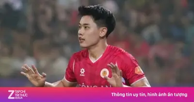 Đình Bắc gây bão mạng xã hội sau hat-trick đầu tiên trong sự nghiệp