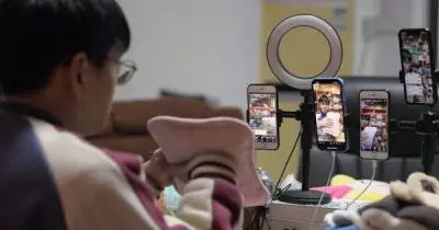 Phụ nữ Trung Quốc chi 3,3 tỷ đồng mua ngọc bích giả qua livestream, bị lừa đảo quy mô lớn