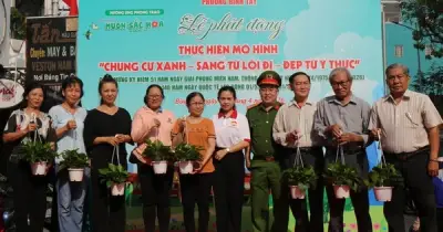 Phát động mô hình 'Chung cư xanh - Sáng từ lối đi - Đẹp từ ý thức' tại phường Bình Tây