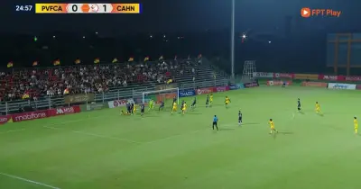 PVF-CAND hòa Công An Hà Nội 1-1: Đình Bắc lập công trong trận cầu kịch tính