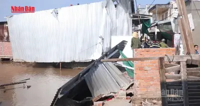 Sạt lở nghiêm trọng tại Phường Tân Thành: 4 nhà bị phá hủy, 2 nhà phải di dời