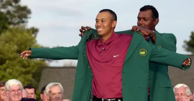 Tiger Woods và 'Tiger Slam': Huyền thoại 25 năm vẫn chưa phai mờ trong làng golf thế giới