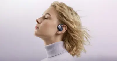 Tozo Open X2 Pro: Tai nghe hở tai tích hợp màn hình cảm ứng và AI, giá 4,9 triệu đồng