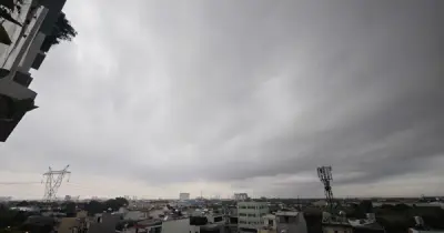 TP.HCM đón mưa trái mùa sáng sớm, cảnh báo nắng nóng gay gắt quay lại tuần sau